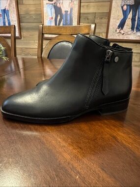 27 EDIT Black Leather Ankle Booties